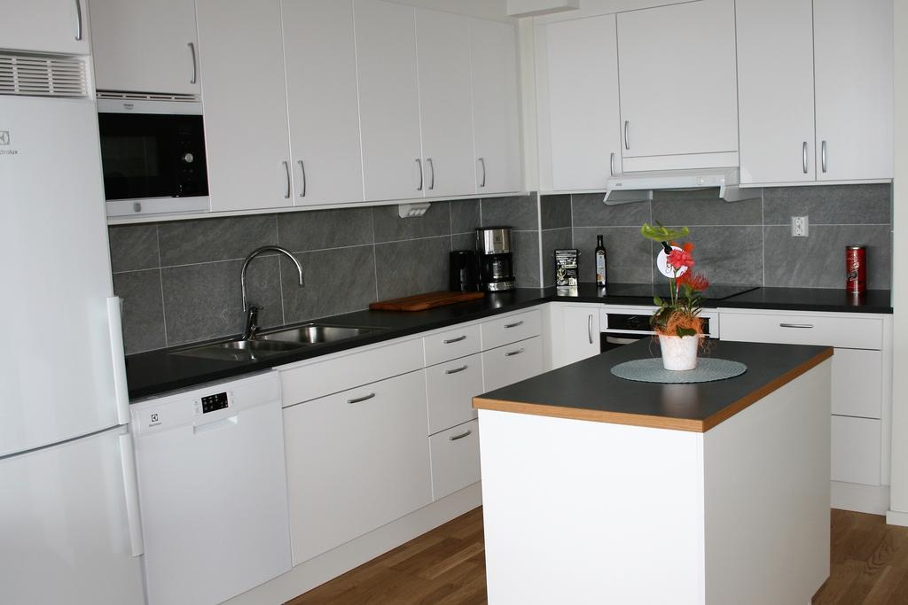 Visby Snack Havsutsikt Apartamento Exterior foto
